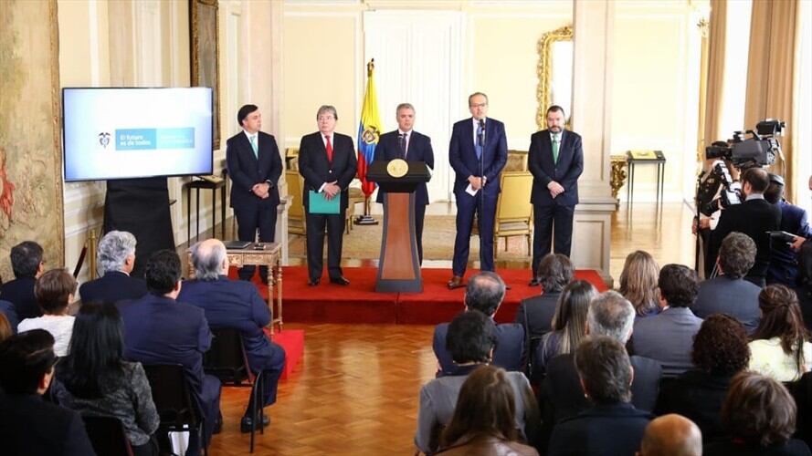 Presidente Duque y otras autoridades hablan del beneficio de nacionalidad para niños venezolanos nacidos en el país.. Foto: Presidencia