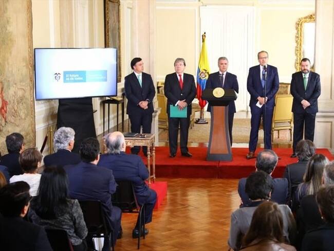 Presidente Duque y otras autoridades hablan del beneficio de nacionalidad para niños venezolanos nacidos en el país.. Foto: Presidencia