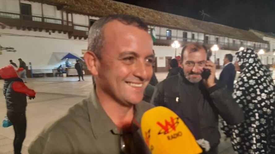 La comisión escrutadora informó que Elder Acuña obtuvo 1915 votos frente a 1911 del candidato del CD, Juan José Suárez.. Foto: Jorge Herrera