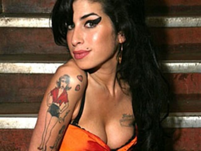 La autopsia de Amy Winehouse no esclarece de momento la causa de su muerte