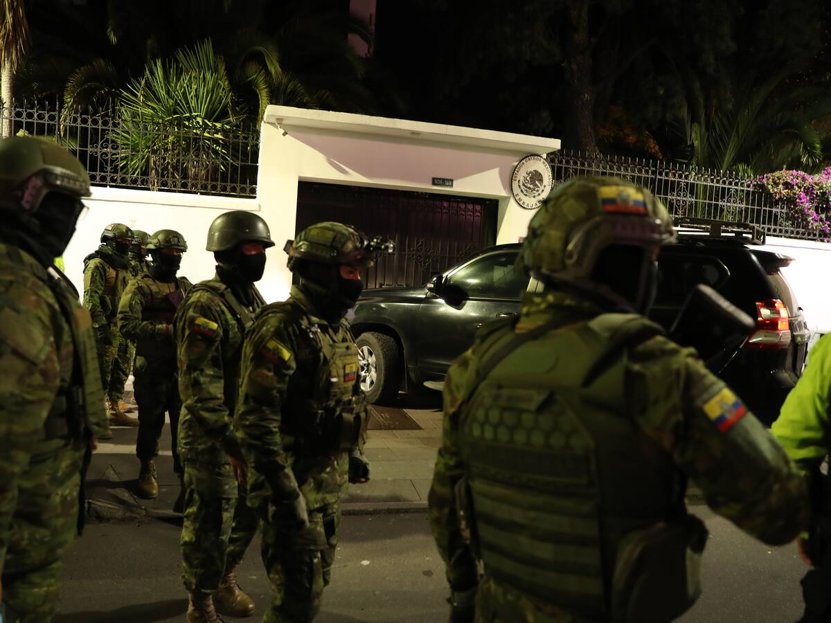 Así se vivió el allanamiento a Embajada de México en Ecuador: “entraron como delincuentes”