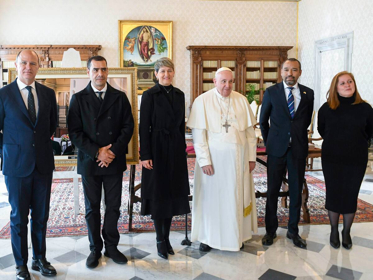 Audiencia entre el papa y Verónica Alcocer: lista de acompañantes de la primera dama