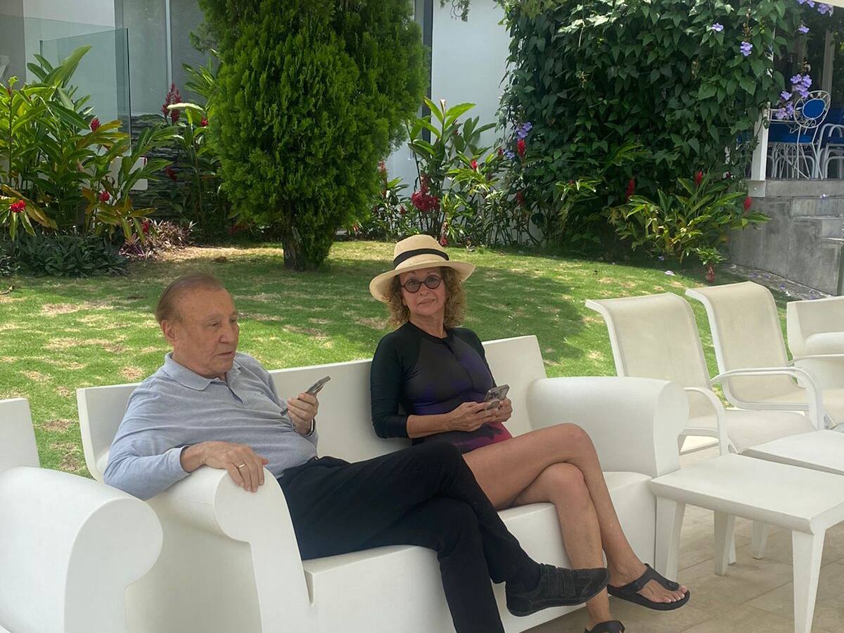 Rodolfo Hernández salió de la clínica tras varios días de hospitalización
