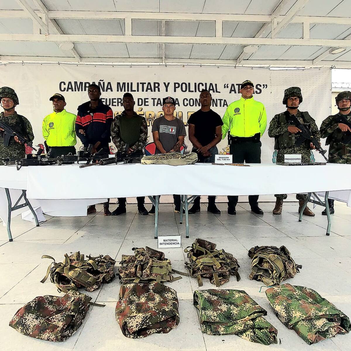 Presuntos disidentes Farc capturados con 12.000 plantas de hojas de coca en Nariño