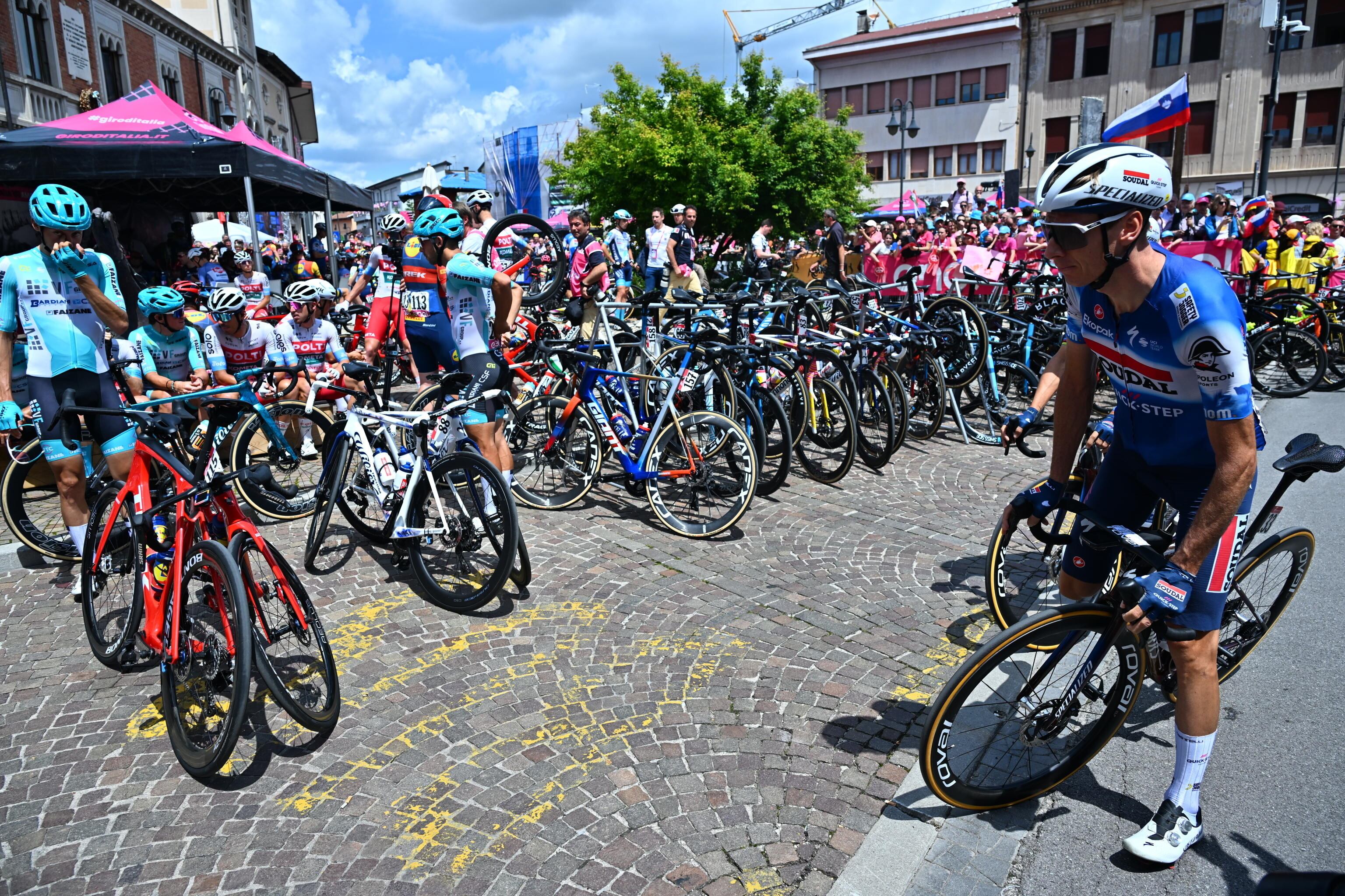 Ciclistas en etapa 19 del Giro de Italia. (Ciclismo, Italia) EFE/EPA/LUCA ZENNARO