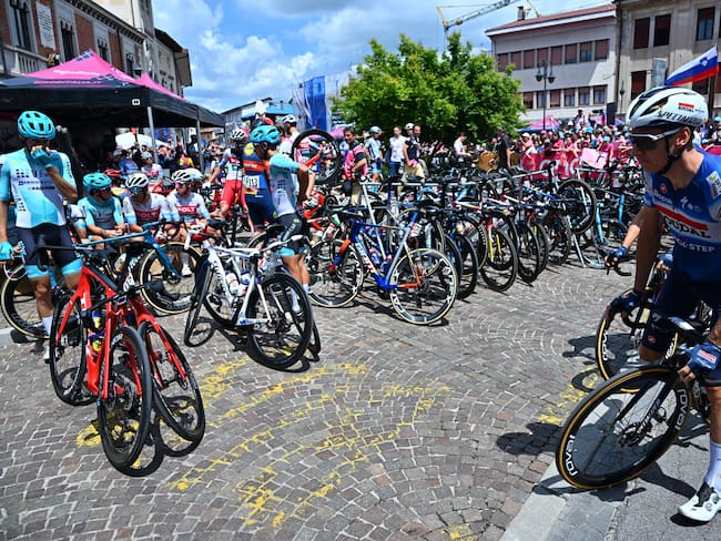 Ciclistas en etapa 19 del Giro de Italia. (Ciclismo, Italia) EFE/EPA/LUCA ZENNARO