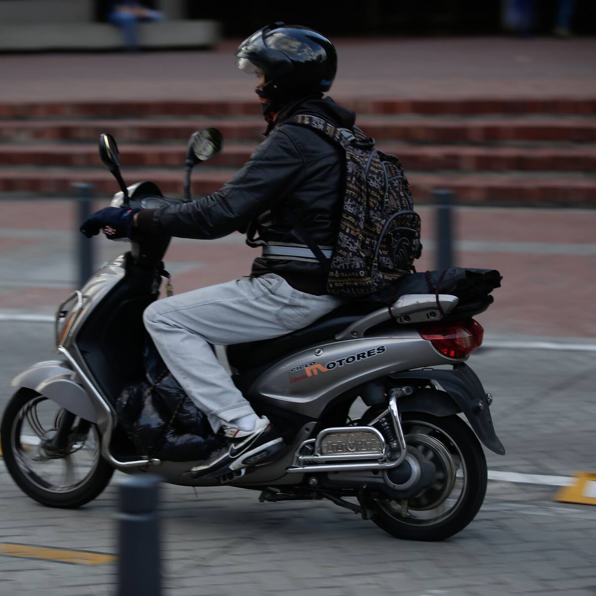 ¿Qué es un ciclomotor y por cuáles vías de Bogotá no pueden transitar?
