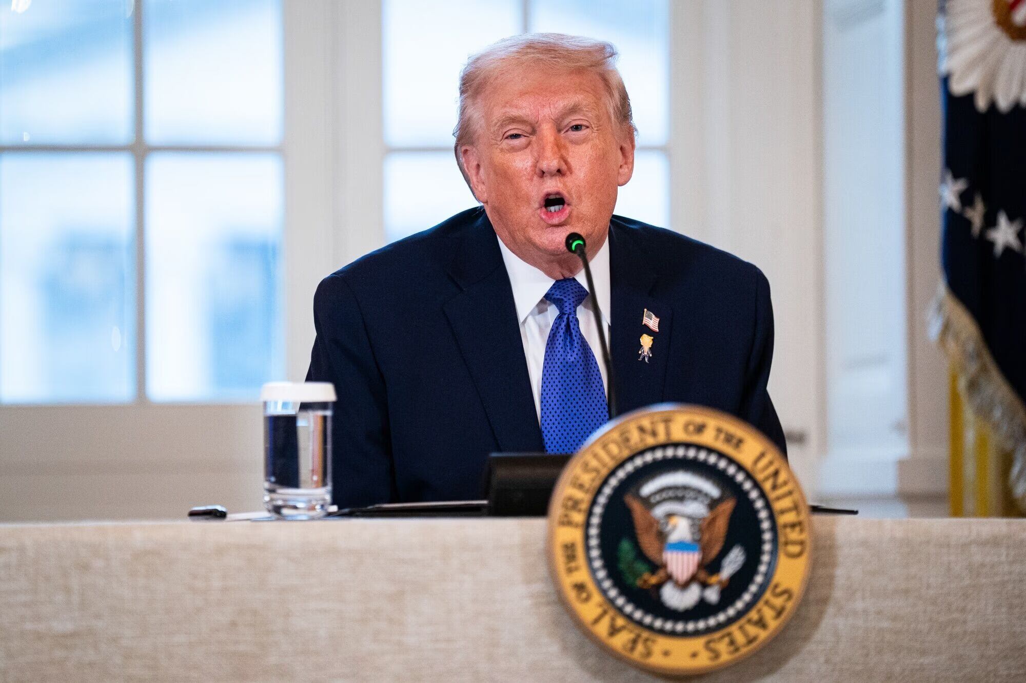 El presidente Donald Trump en una reunión con ejecutivos del Petróleo y Gas, en la Casa Blanca, el 9 de enero de 2026. FOTO: Al Drago/Bloomberg