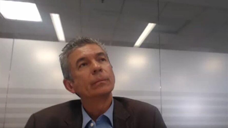 Laude Fernández representante legal de la empresa BRG explica cómo fueron los trabajos que hizo para Avianca y la empresa de energía de Bogotá.. Foto: