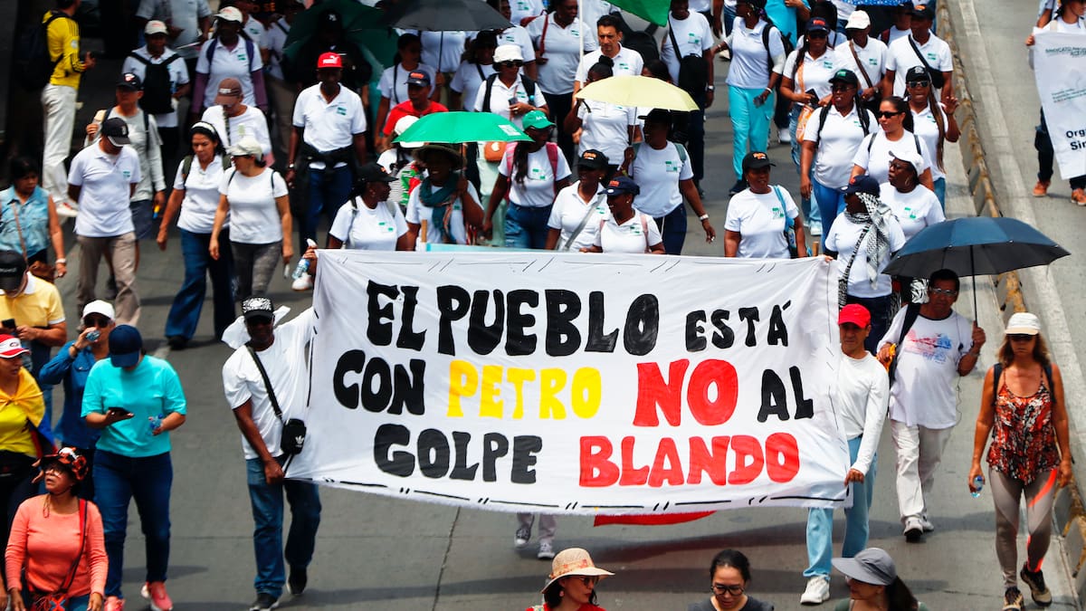 Marchas en Colombia: denuncian que Colpensiones habría pagado $1.000 millones para buses