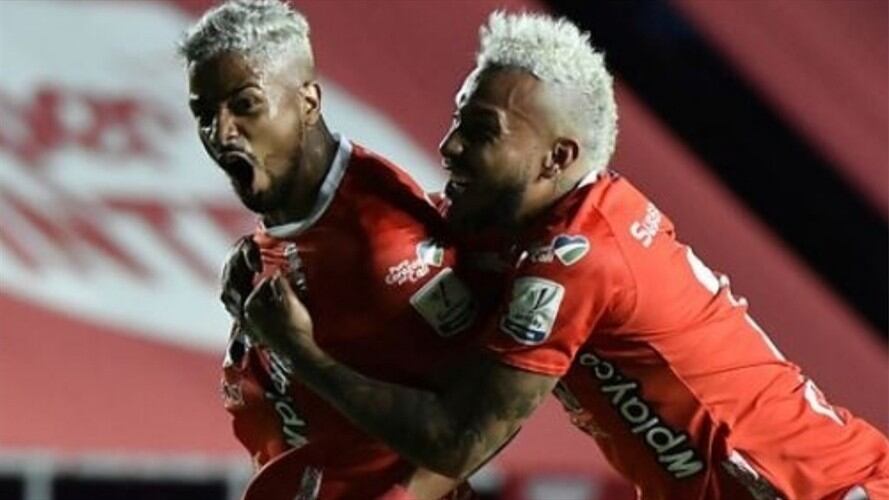 América venció 3-0 al Santa Fe. Foto: Colprensa