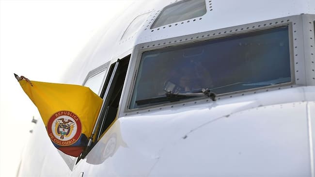 Erika Restrepo, la mujer que denunció por acoso sexual al cónsul en Islas Canarias, Francisco Vélez, regresó al país el 15 de junio en un vuelo humanitario. Foto: Getty Images