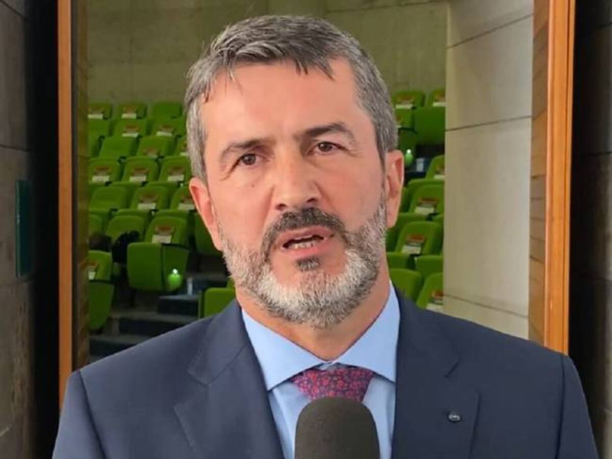 El cobro del transporte público en factura no afectaría el sector energético: CHEC