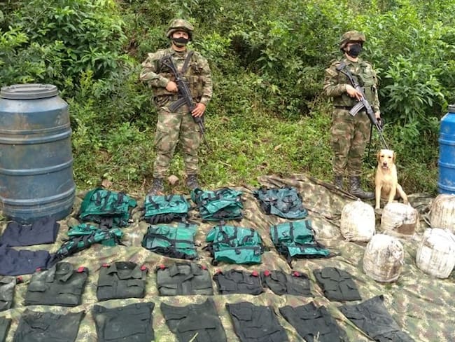 Desactivan varios artefactos explosivos en Arauca y Caquetá. Foto: Twitter Ejécito