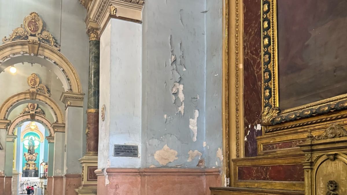 La Basílica del Voto Nacional se cae a pedazos