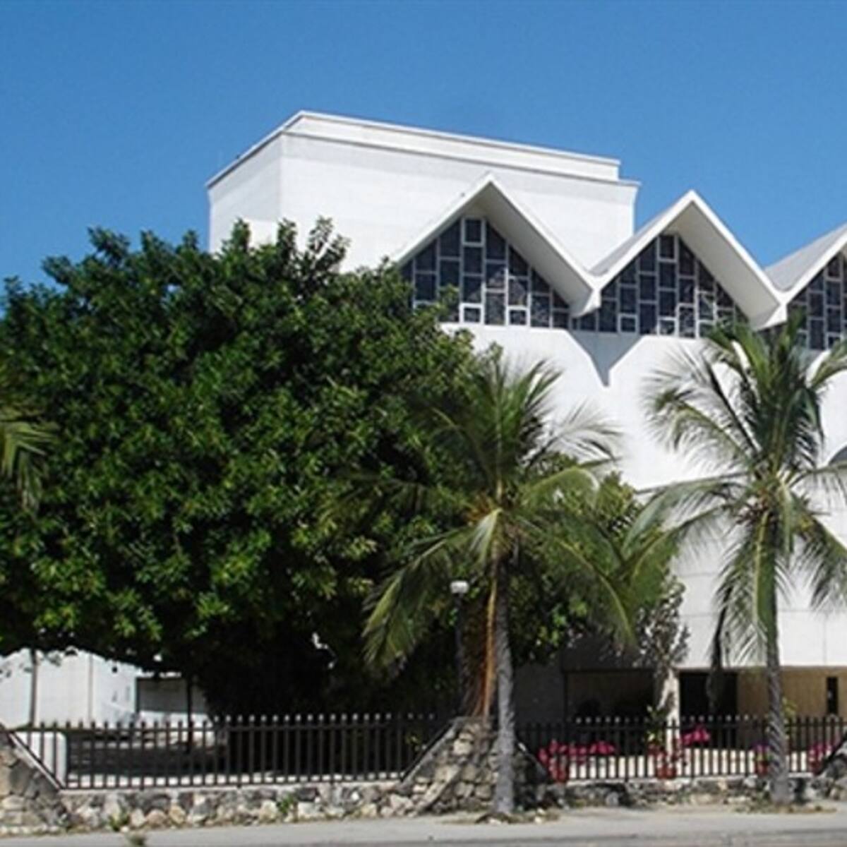 Ministerio de Cultura dio luz verde a la intervención del Teatro Amira de la Rosa