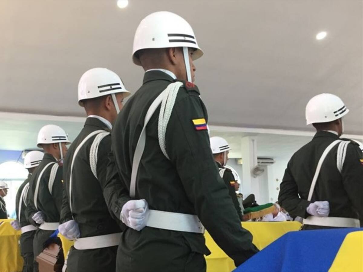 Con homenaje despiden a los cinco policías que fallecieron en explosión