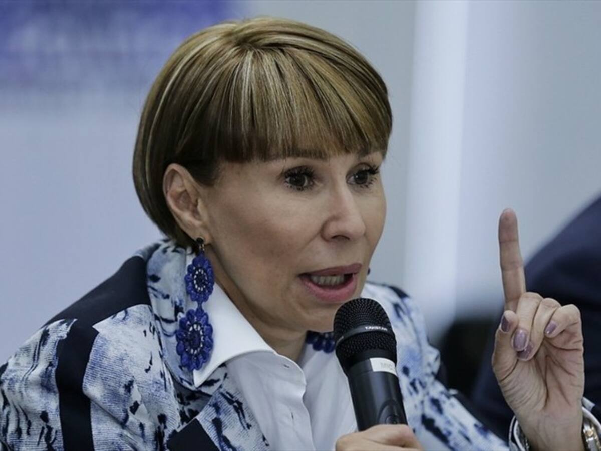 Primer cambio en el gabinete será en Mininterior: llega Alicia Arango