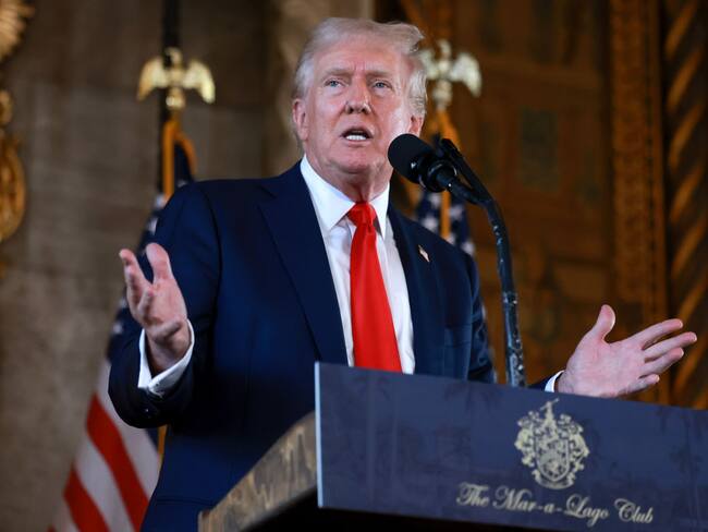 Juez de origen colombiano niega tercer intento de Donald Trump para apartarlo de su caso