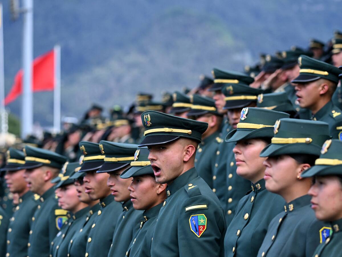Esto cuesta hacer la carrera de militar en Colombia 2024: Tiempo que dura y más