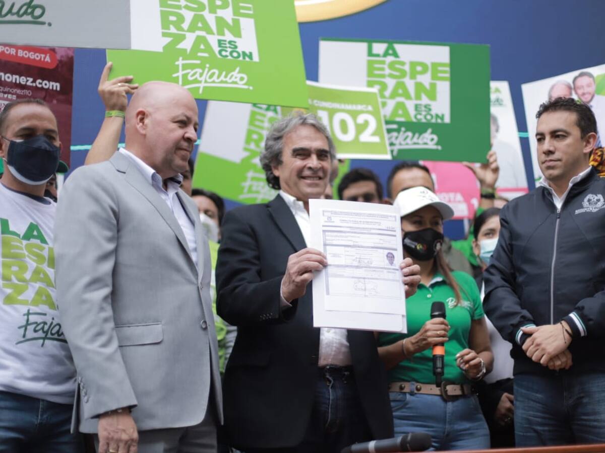 Sergio Fajardo inscribió su precandidatura presidencial: “esta vez no es el que diga Uribe”