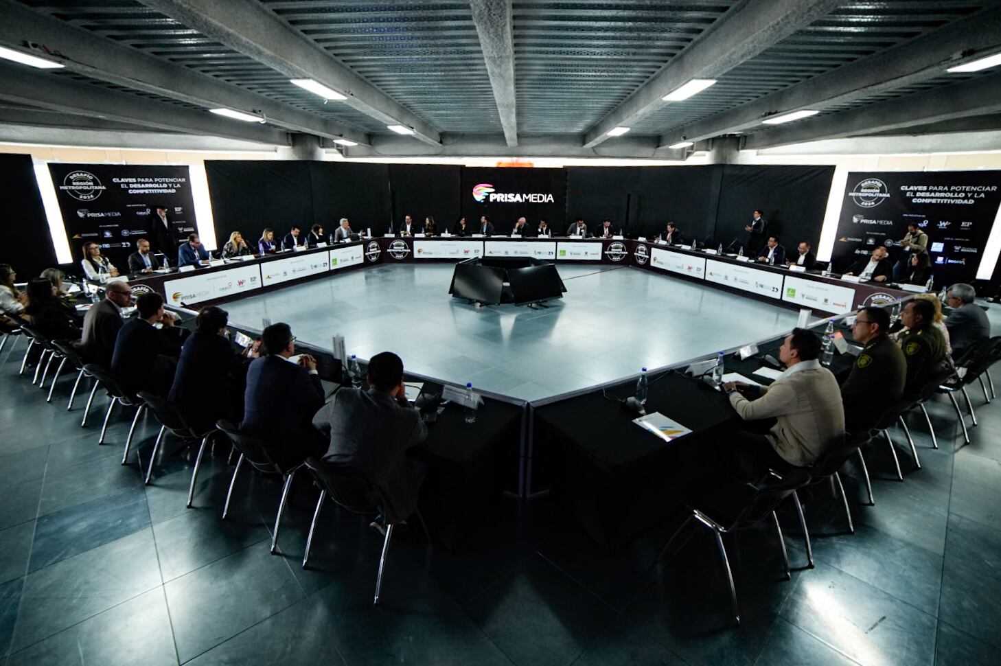 Más de 30 expertos conversarán sobre el panorama de la salud mental en Colombia en el Cubo de Colsubsidio, el próximo 30 de octubre. | Foto: W Radio