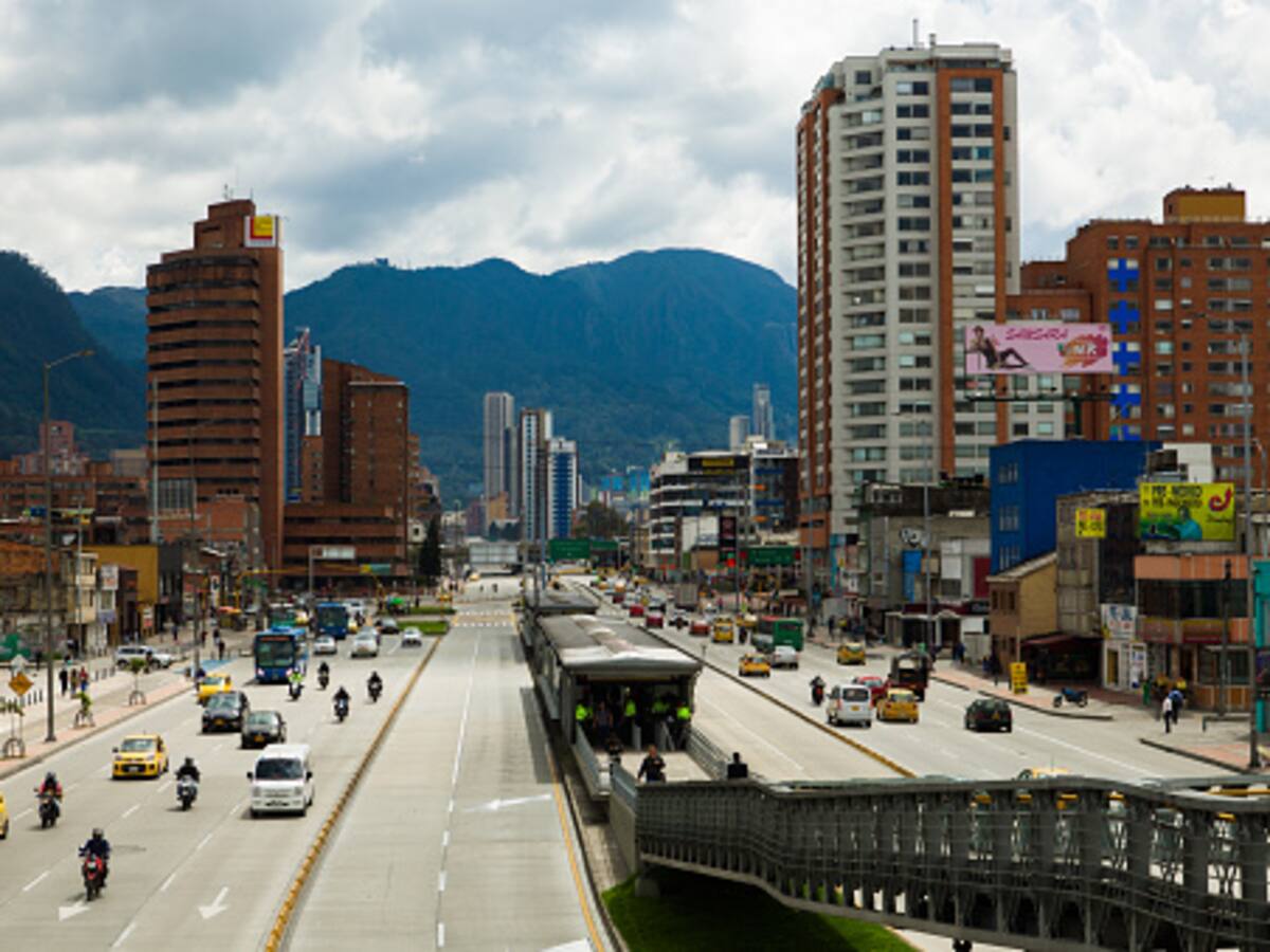 Pico y placa en Bogotá contribuiría a la compra de vehículos usados: Andi