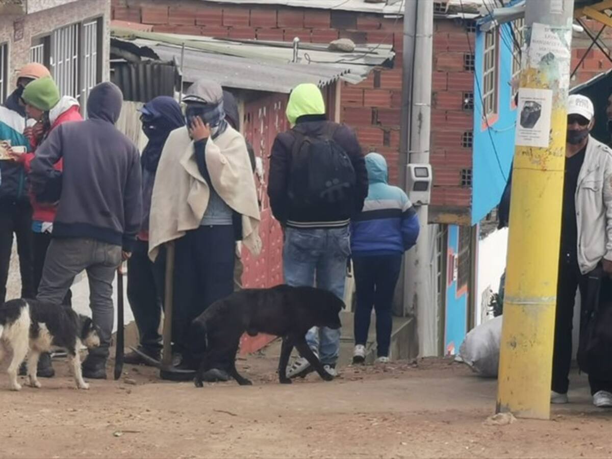 En Soacha, 700 policías y 100 soldados adelantan desalojos