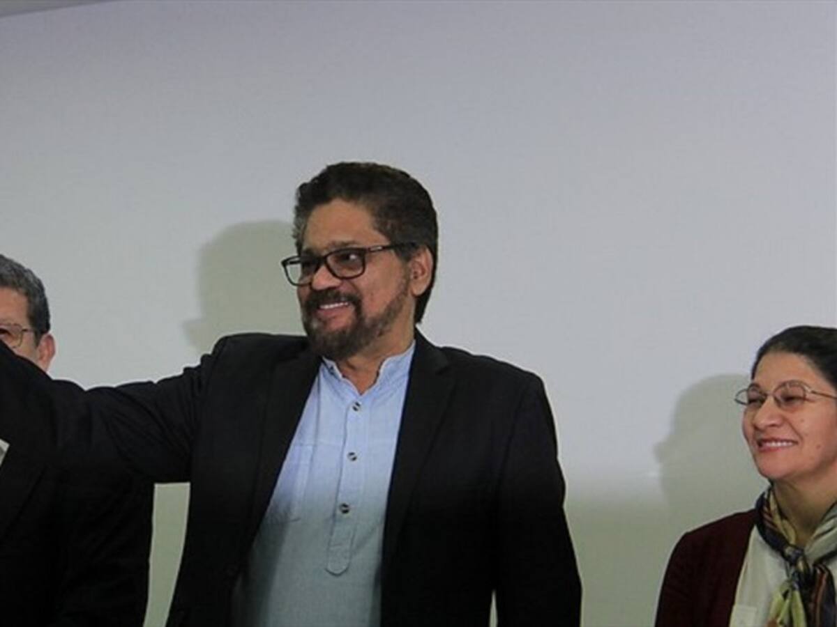 Farc extienden su mano a disidencia para que retome el camino de la paz