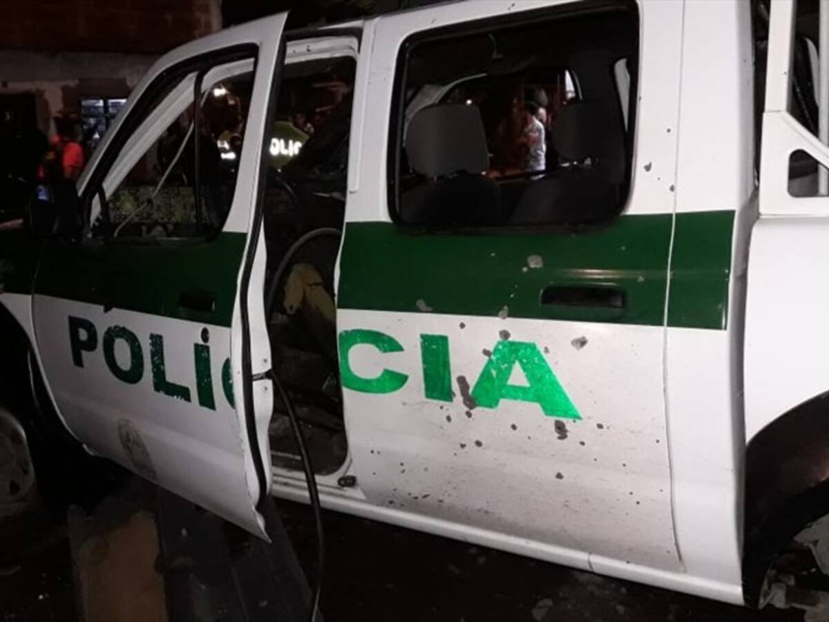 Ataque con explosivos a patrulla de la Policía en Cali deja cuatro uniformados heridos