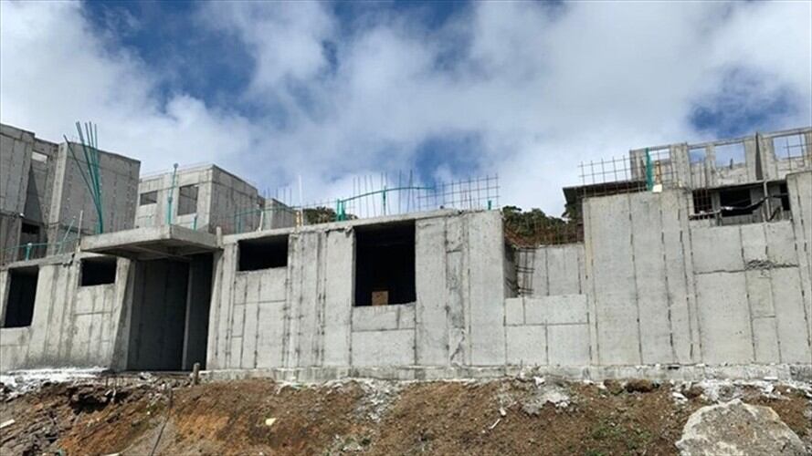 El alcalde de Santana, (Boyacá), José del Carmen Delgado, dice que si se realizaron los estudios de suelo.. Foto: W