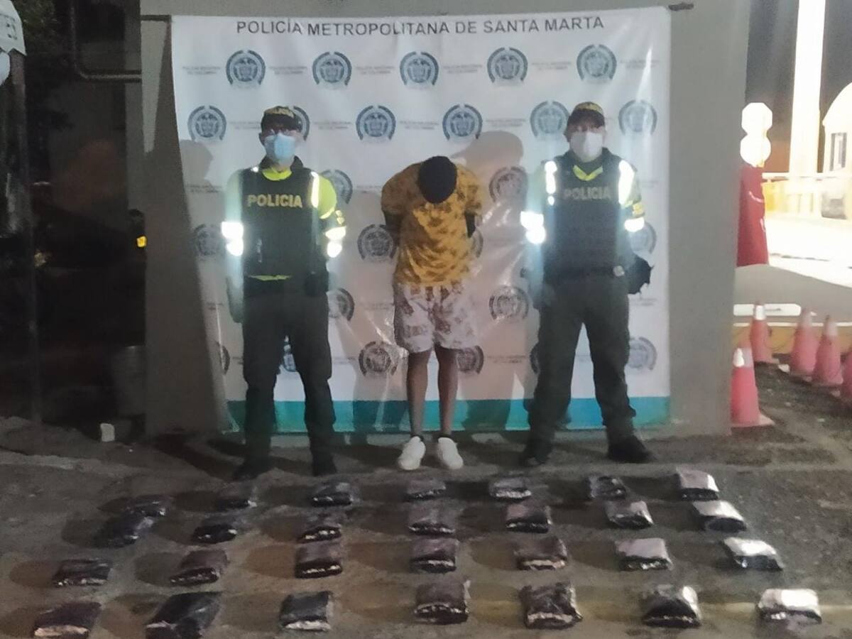 Se incautaron 15 mil gramos de marihuana en un vehículo de servicio público