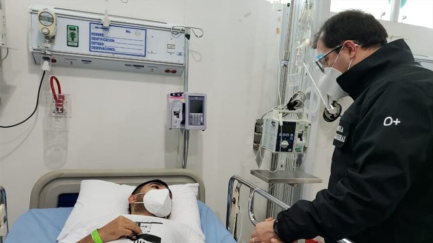 El fiscal Francisco Barbosa se desplazó a Florencia (Caquetá) para conocer la información de primera mano y se pronunció sobre estos lamentables hechos. Foto: Cortesía/ Fiscalía.