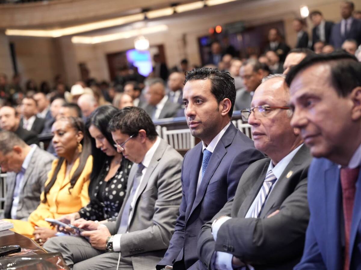 ¿Le reducirán el salario a los congresistas que lleguen tarde a las sesiones?