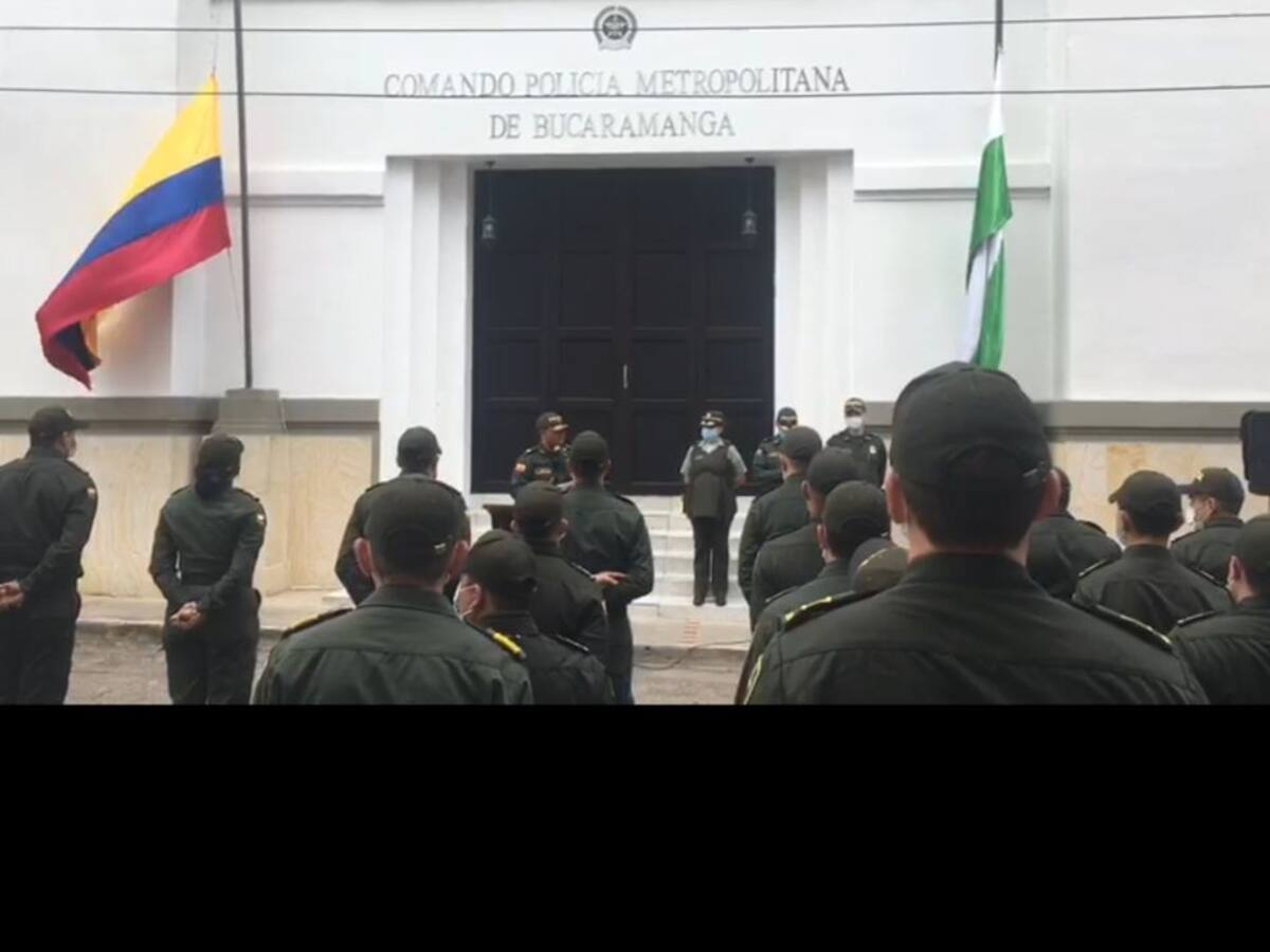 Sentido homenaje en Bucaramanga a policías muertos en Cúcuta
