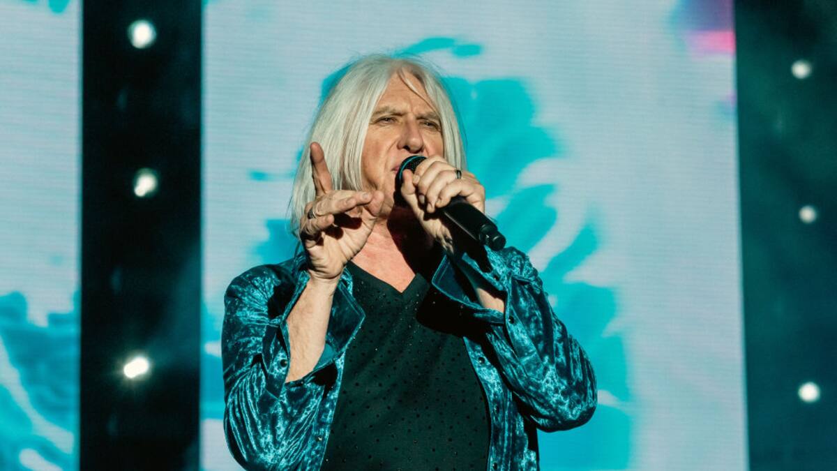 Joe Elliot, vocalista de Def Leppard, fue dado de alta de la Clínica Marly