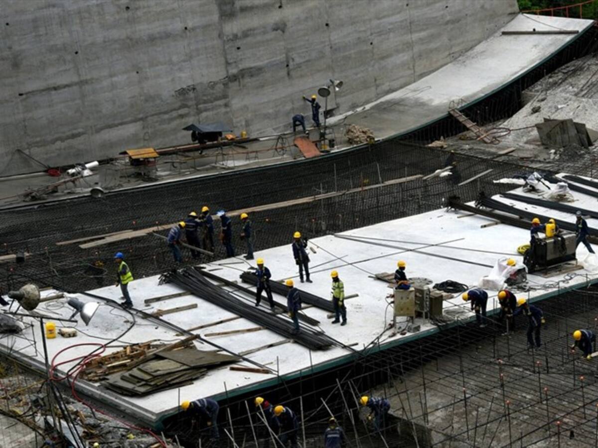 A 500.000 millones de pesos ascenderían cobros por retrasos en Hidroituango