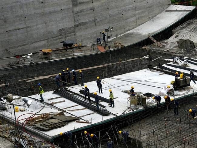 Luis Pérez Gutiérrez señaló que este dinero le caerá muy bien a las finanzas de la Sociedad Hidroituango y a la misma Gobernación. Foto: Agencia EFE