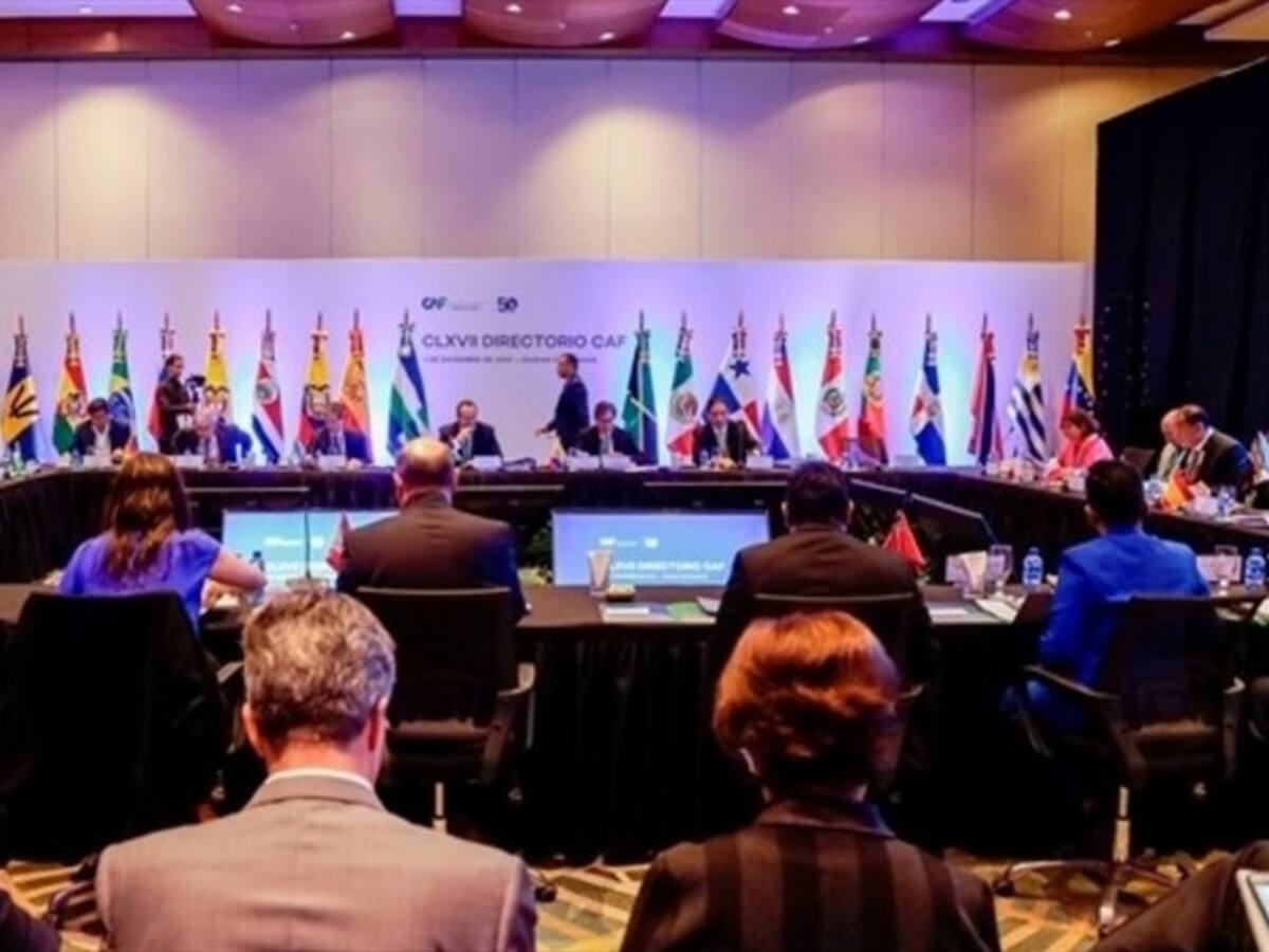 Sergio Díaz-Granados y Christian Gonzalo Asinelli, candidatos a presidir la CAF