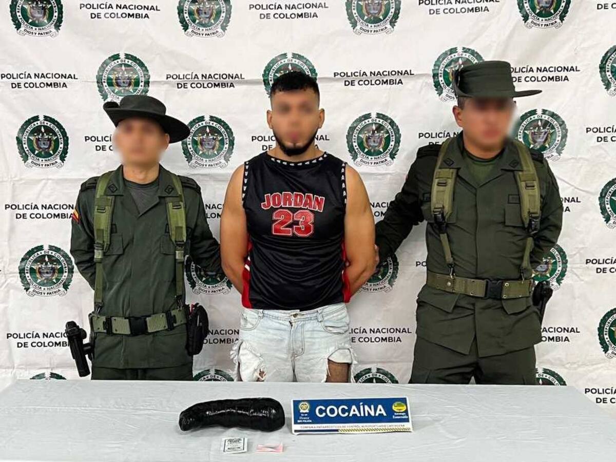 Capturan a un sujeto con 1,9 kilos de cocaína en el Aeropuerto de Cartagena