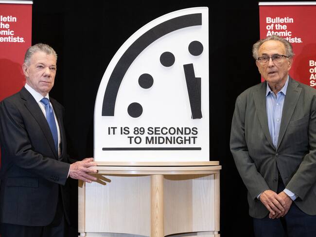 Juan Manuel Santos, Reloj del Fin del Mundo. FOTO: SAUL LOEB/AFP via Getty Images