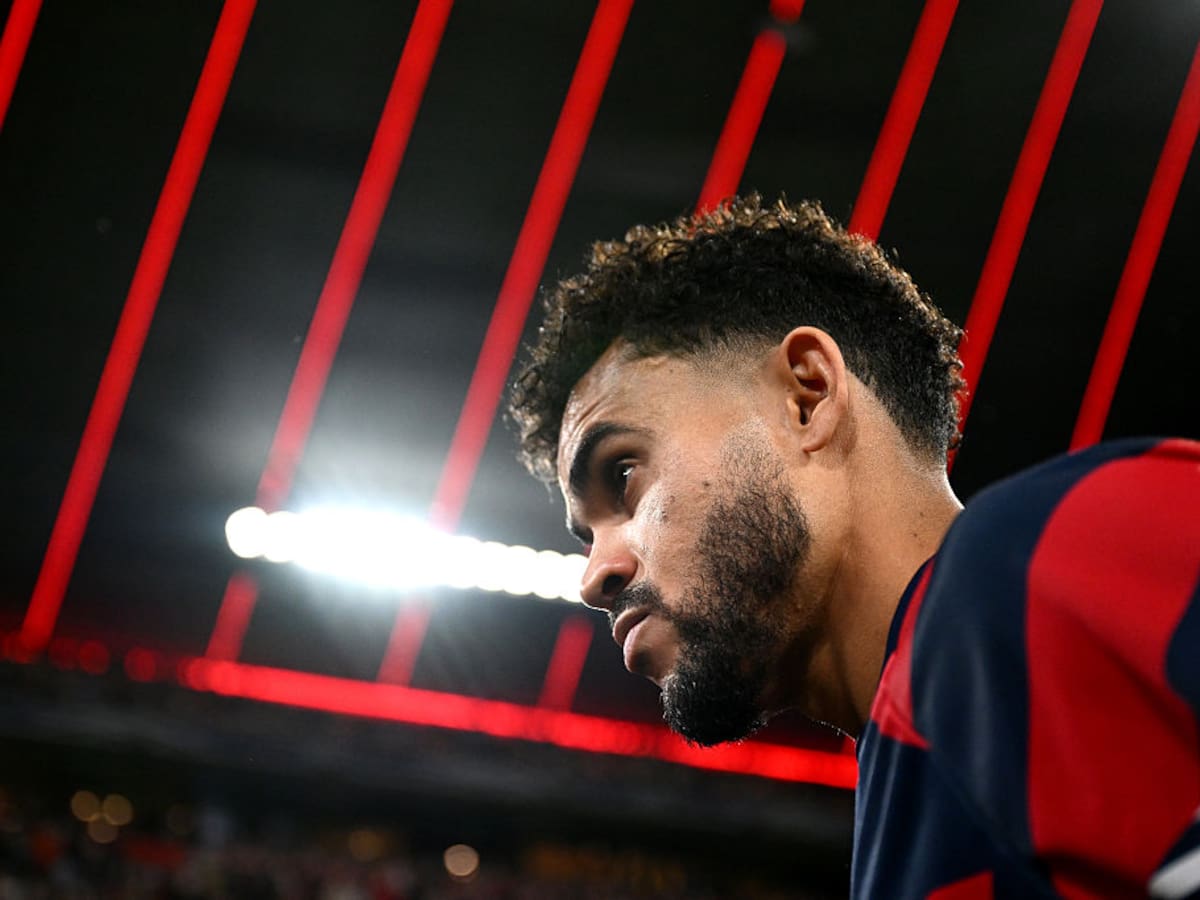 Video: Luis Díaz salió lesionado y prendió las alarmas en el empate del Bayern por Champions