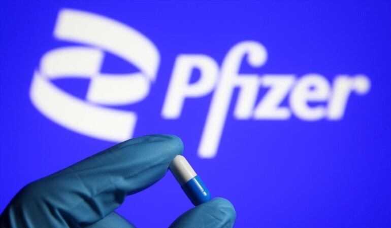 Pfizer pide a EEUU autorizar uso de emergencia de su píldora anticovid. Foto: Getty Images