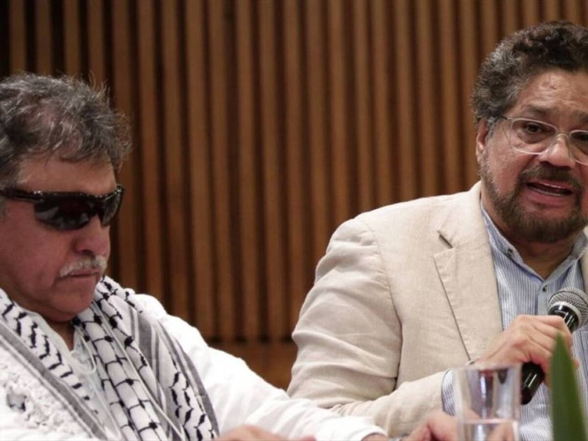 Fiscalía investiga a Iván Márquez y Santrich por reclutamiento de menores
