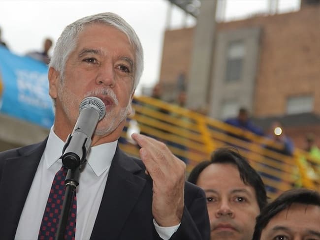 Enrique Peñalosa ganó la tutela al CNE en la Corte Constitucional. Foto: Colprensa