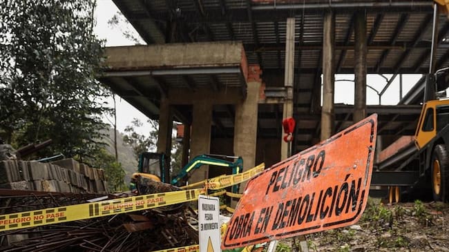 Demolición de viviendas en zona protegida. Foto: CAR Cundinamarca