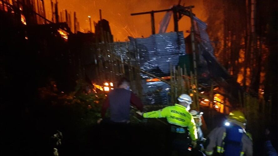 Lugar del incendio en La Carrilera, Manizales. Foto: BYR.