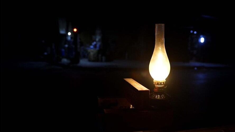 Venezuela se acostumbra a vivir en la oscuridad. Foto: Agencia Anadolu
