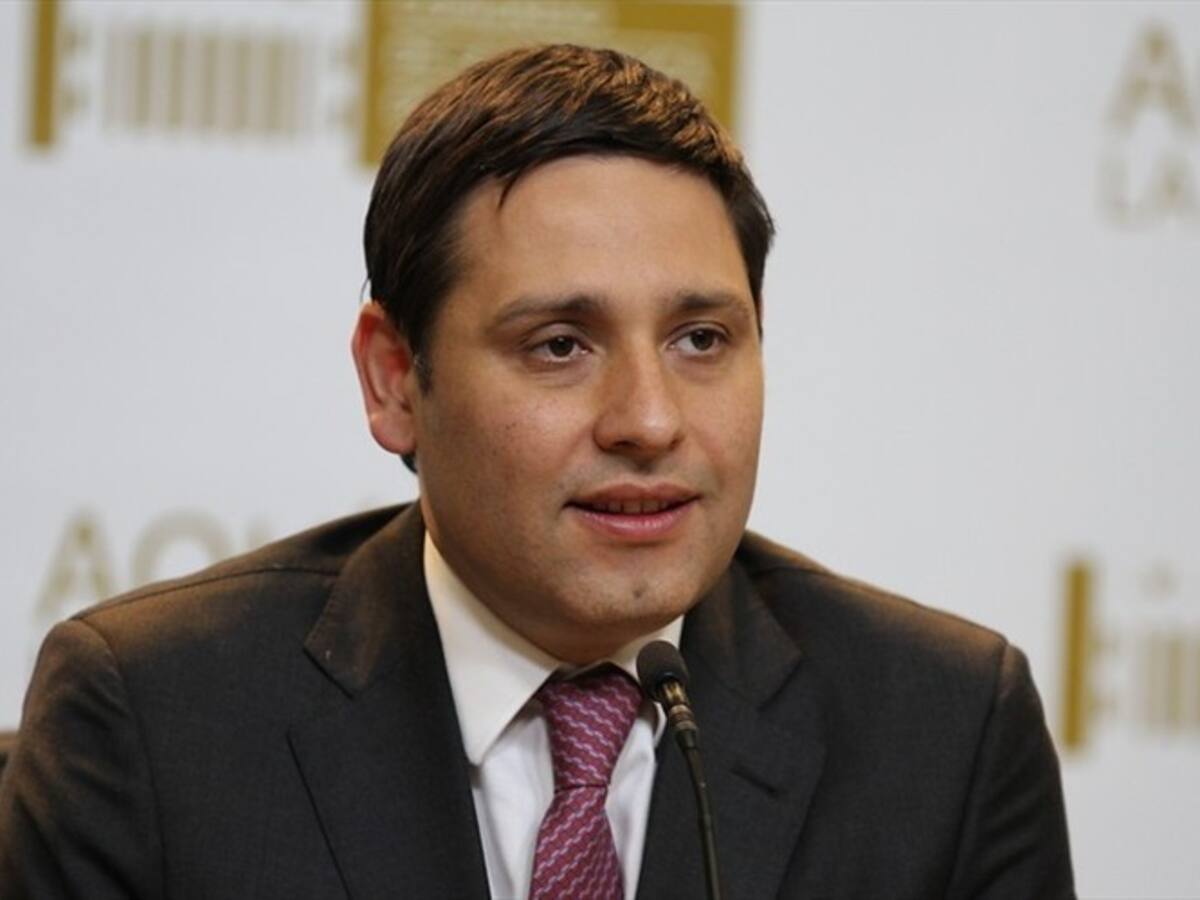 Corte no investigará más a Mauricio Lizcano por el caso 'Especiales Pirry'