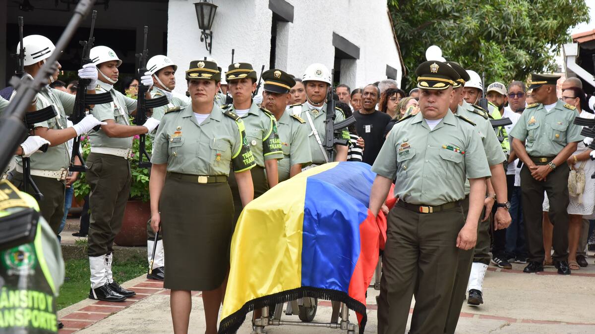 En Santa Marta se realizaron las honras fúnebres del subintendente asesinado en Palermo, Magdalena